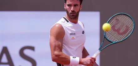 Internazionali Roma 2026, Pellegrino da favola: l&rsquo;azzurro batte Tiafoe e vola agli ottavi