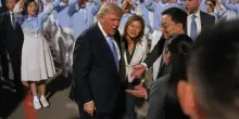 Trump in Cina: tappeto rosso per il presidente Usa all&rsquo;arrivo a Pechino