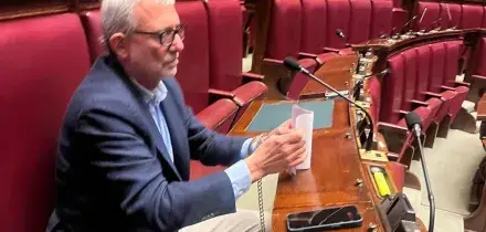 Rai, Giachetti si ammanetta in Aula Camera: &ldquo;Qui finch&eacute; la maggioranza non sblocca la Vigilanza&rdquo;