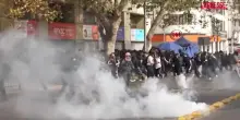 Cile, studenti in piazza a Santiago: scontri con la polizia