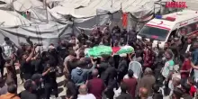 Gaza, decine di persone partecipano al funerale dellultimo leader militare di Hamas
