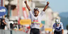 Giro d&rsquo;Italia 2026, Narvaez fa tris: l&rsquo;ecuadoriano &egrave; primo a Chiavari. Eulalio ancora maglia rosa
