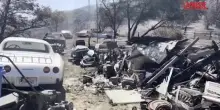Usa, maxi incendio in California: intere colline completamente bruciate