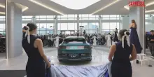 Denza (BYD) inaugura a Bologna il primo showroom in Italia