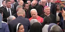 Papa Leone XIV nella Terra dei Fuochi, lingresso nel Duomo di Acerra