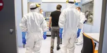 Ebola: 2 persone con febbre trasferite al Sacco, l&rsquo;analisi del virologo