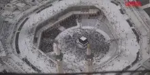 La Mecca, milioni di fedeli musulmani girano attorno alla Kaaba: il video in timelapse