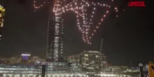 Sidney, decine di droni cadono in acqua durante uno show