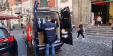 Napoli, 12enne accoltellato dal padre: Carabinieri sul luogo dellaggressione