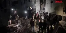 Gaza, raid israeliano nel campo di Shati: edifici ridotti in macerie