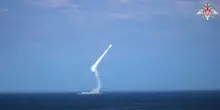 Ucraina, Mosca annuncia attacco contro aeroporti militari del paese