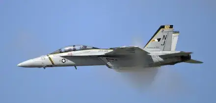Iran, attacchi Usa su siti militari: in Kuwait intercettati droni di Teheran &ndash; La diretta