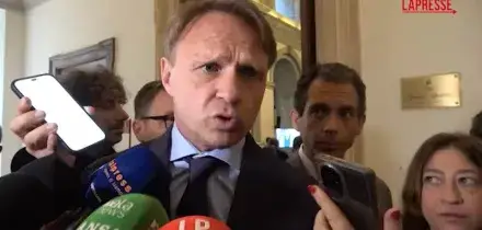 Caporalato, Lollobrigida: "Imprenditori che sfruttano lavoratori sono banditi, fanno concorrenza sleale"