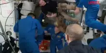 Perdita d&rsquo;aria sulla Stazione Spaziale Internazionale, l&rsquo;equipaggio torna a bordo dopo la riparazione