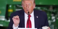 Iran, attacco Usa su postazioni a Goruk e Qeshm. Trump: &ldquo;Non c&rsquo;&egrave; accordo perch&eacute; leader di Teheran sono orgogliosi&rdquo; &ndash; La diretta
