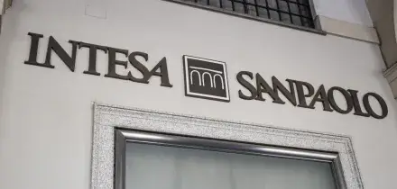 Mps, dopo mossa di Delfin su Opas Intesa in Borsa scatta Unipol, gi&ugrave; Mediobanca