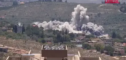 Libano, attacco di Israele nel Sud: il momento dellesplosione
