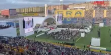 Papa Leone XIV alle Canarie, 30mila fedeli intonano cori da stadio per Prevost