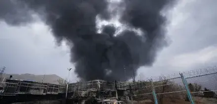 Iran, Usa lanciano 49 missili Tomahawk contro Teheran. Hormuz chiuso a tutte le navi &ndash; La diretta