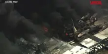 California, incendio in un magazzino di attrezzature mediche: evacuata la zona