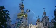 Ucraina, colpita la cattedrale di Kiev. Zelensky: &ldquo;Atto di barbarie&rdquo;. La Russia nega &ndash; La diretta