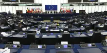 Dazi, il Parlamento europeo approva l&rsquo;intesa commerciale tra Ue e Stati Uniti
