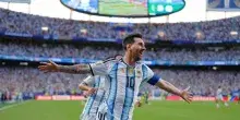 Mondiali 2026, Argentina-Algeria 3-0: storica tripletta di Messi