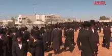 Israele, ebrei ultraortodossi contro larruolamento obbligatorio davanti a una prigione militare