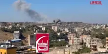 Libano, raid israeliani su Nabatiyeh: il fumo delle esplosioni