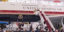 Usa, Trump presenta il nuovo Air Force One: il Boeing 747 donato dal Qatar