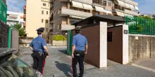 Como, 73enne morto in un incendio in casa: arrestato il vicino