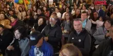 Beatles, per la Giornata mondiale in Per&ugrave; il coro dei fan in un ristorante a tema