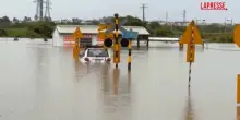 Taiwan travolto dalla tempesta Mekkhal: auto e case sommerse
