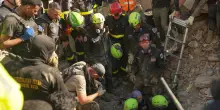 Venezuela, si cercano ancora i superstiti del terremoto: estratti vivi dalle macerie padre e figlio &ndash; La diretta