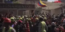 Venezuela, estratto vivo un uomo intrappolato sotto le macerie da 8 giorni