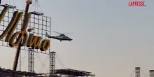 Ultimo a Tor Vergata, larrivo del cantante in elicottero