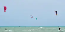 Bengasi, trovato corpo surfista: potrebbe essere italiano disperso in Puglia