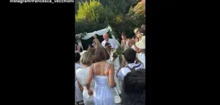 Roberto Vecchioni, il matrimonio della figlia Francesca: &ldquo;Per me l&rsquo;amore ha un nome e si chiama Sara&rdquo;