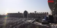 Iran, folla immensa nel secondo giorno dei funerali di Ali Khamenei