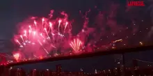 4 luglio, lo spettacolo pirotecnico sul Ponte di Brooklyn