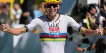 Tour de France 2026, Pogacar conquista la terza tappa e si prende la maglia gialla