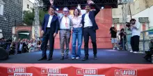 Il campo largo lancia la sfida da Napoli: &ldquo;Uniti vinceremo&rdquo;