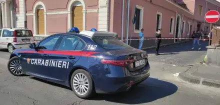 Catania, uccide il fratello a colpi di mannaia