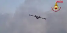 Incendio in Sardegna, a fuoco la pineta ad Aglientu: continua il lavoro dei vigili del fuoco
