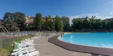 Risucchiata da bocchettone in piscina, l&rsquo;esperto: &ldquo;Le prese di fondo sono sicure, attenzione a idromassaggi&rdquo;