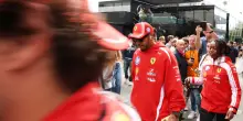 Hamilton, incidente in Belgio: Ferrari distrutta
