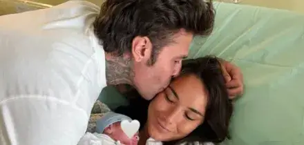 Fedez pap&agrave; per la terza volta: nato il figlio avuto da Giulia Honegger