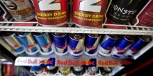 Energy drink al bando per gli under 16, la mossa in UK e i rischi per la salute