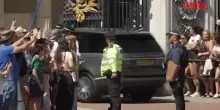 Gran Bretagna, larrivo di Starmer a Buckingham Palace