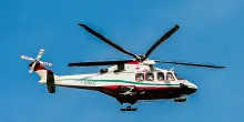 Incidente a Sassari: investe due ragazzi e ne accoltella uno. Muore un 25enne
